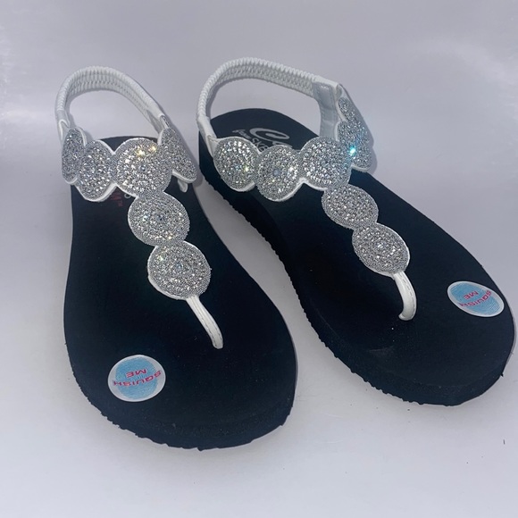 Skechers Shoes - Cali from Sketchers Yoga Foam Sandals, Never Worn, size 8
